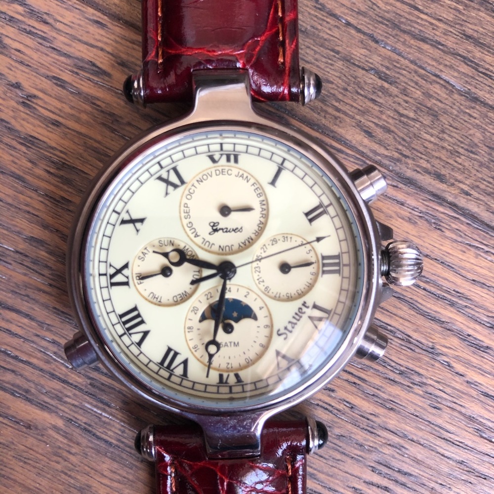 Stauer Gold Finished Graves® '33 Wristwatch